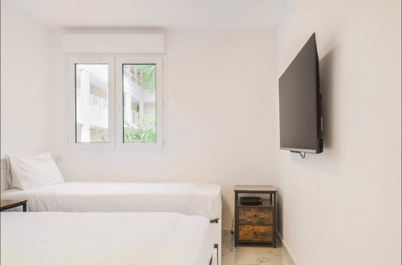 Port Azur Apartment Vallauris Exterior photo
